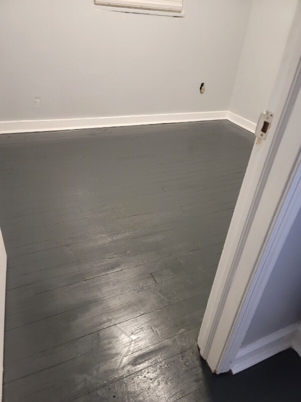 Building Photo - 619 71st Ave