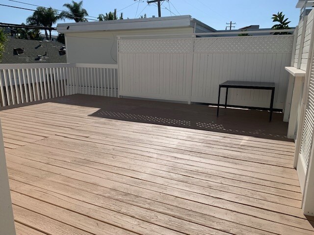 Building Photo - 3733 Riviera Dr