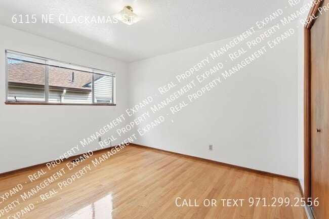 Building Photo - 6115 NE Clackamas St