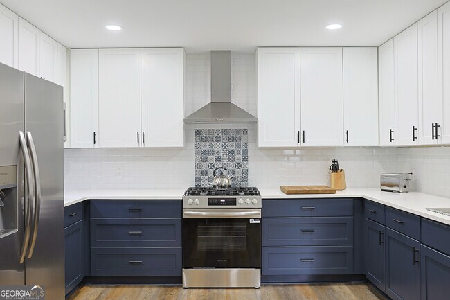 Building Photo - 2184 Skye Isles Pass SE