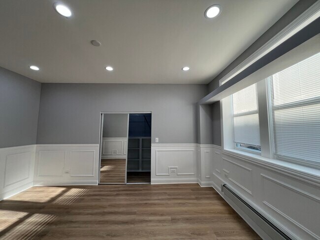 Building Photo - 4427 N Seeley Ave