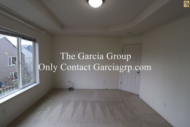 Building Photo - 6034 Northeast Birch Street