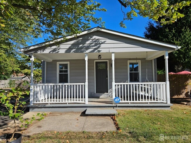 Primary Photo - 60 6th Ave