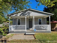 Building Photo - 60 6th Ave