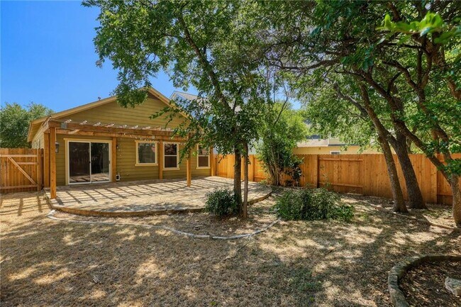 Building Photo - 2125 Amur Dr