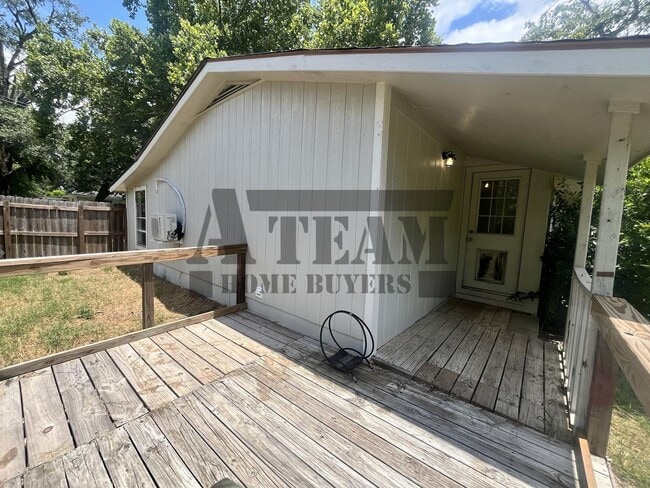 Building Photo - 3 Bed 1 Bath home for rent!