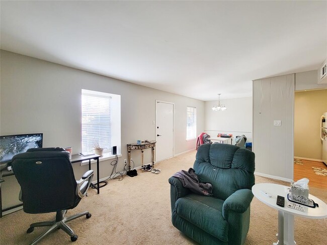 Building Photo - 9029 Gaylord Dr