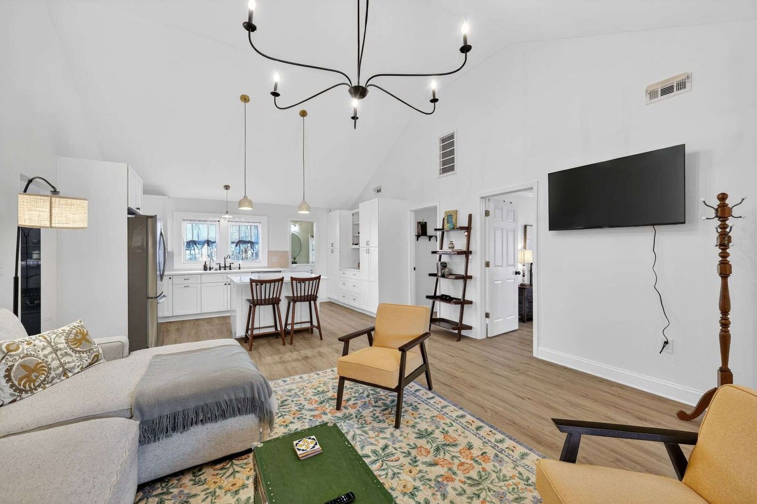 Building Photo - 115 Monarch Ln