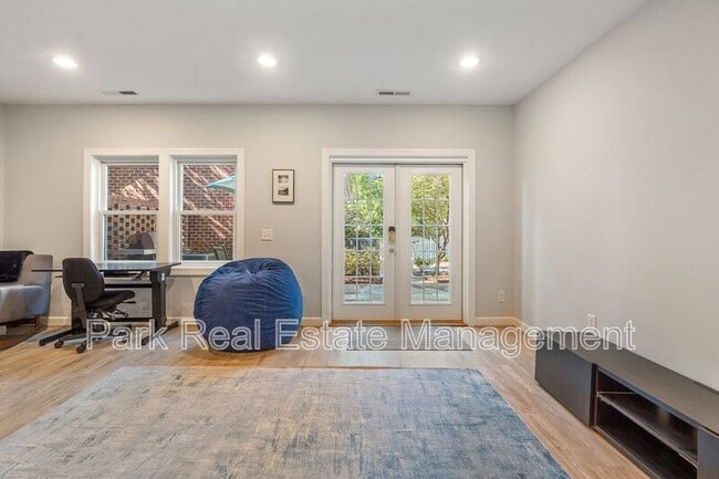 Building Photo - 108 Westgreen Dr