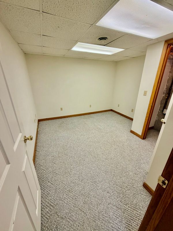 Building Photo - 2585 N Millbrook Rd