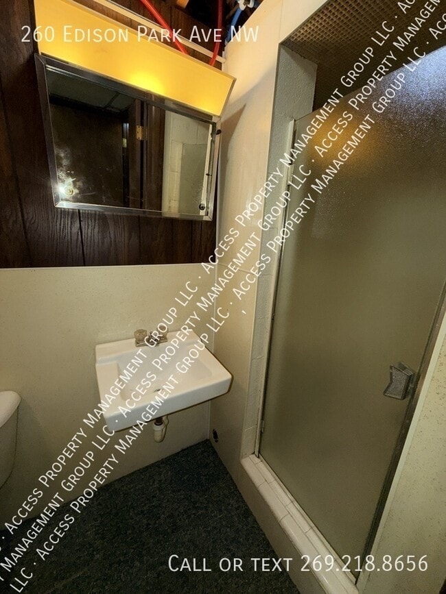 Building Photo - 260 Edison Park Ave NW