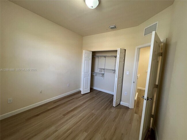 Building Photo - 748 SE 32nd Ave