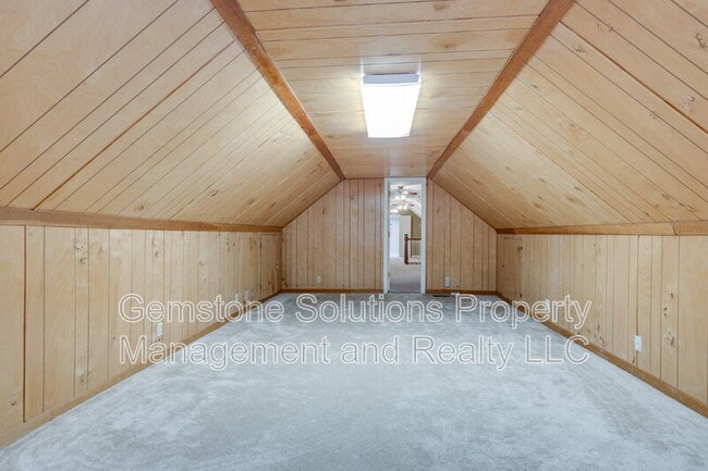 Building Photo - 6738 Quiet Ln