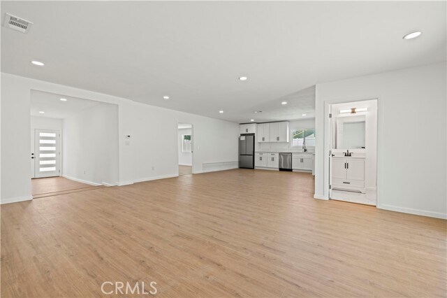 Building Photo - 11549 Kagel Canyon St