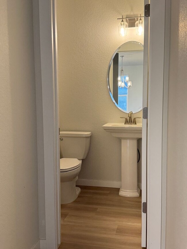 Building Photo - Beautiful New 2 Story Home w/Finished Basement!