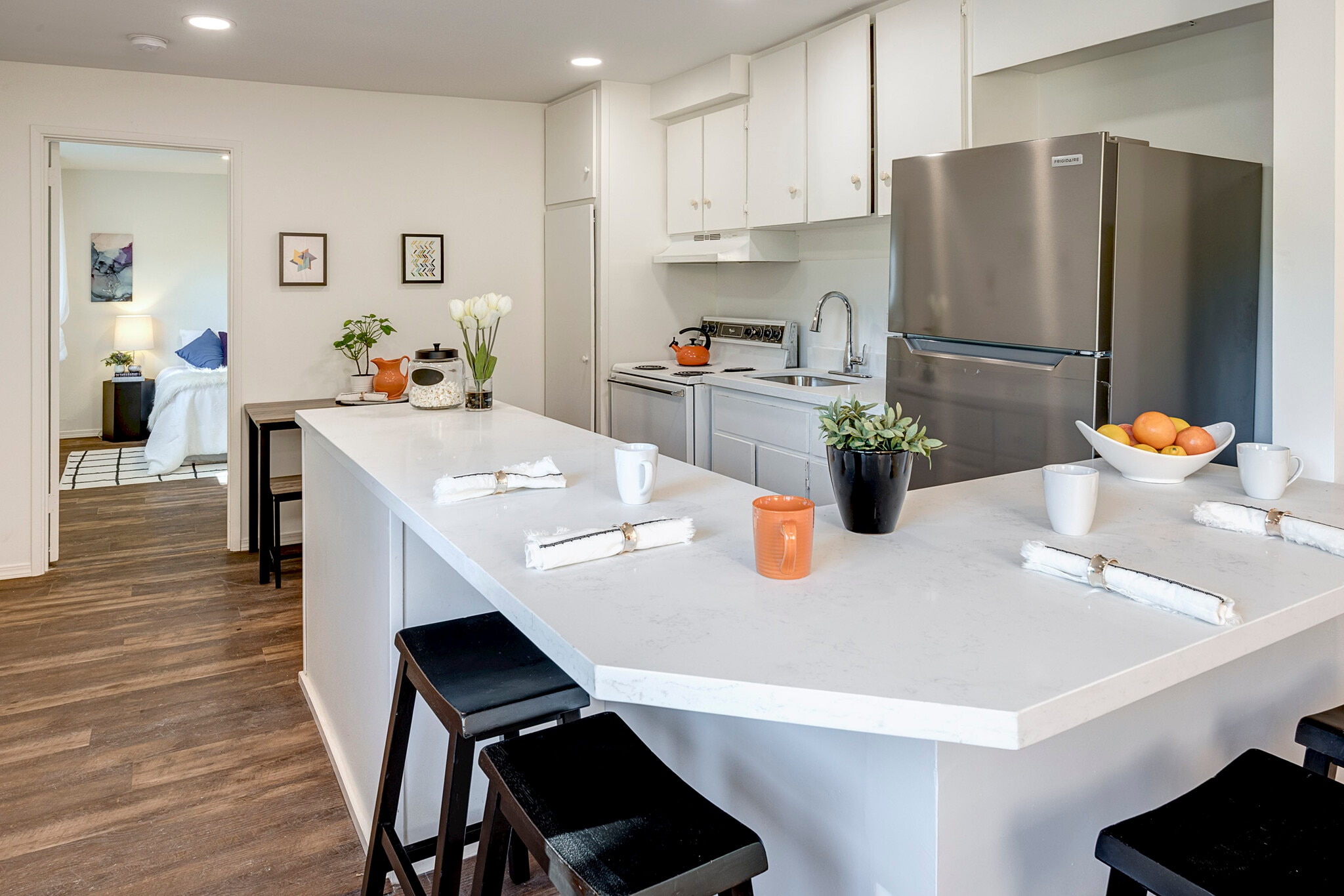 New Quartz Counters - 5302 212th St SW