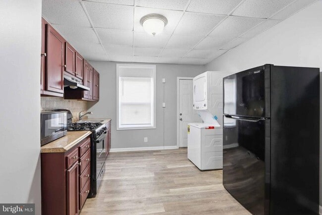 Building Photo - 415 N Belnord Ave