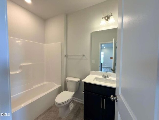 Building Photo - 2007 English Saddle Ln