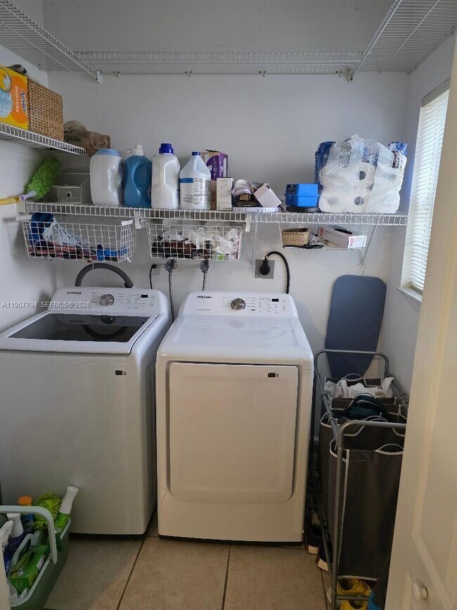 Building Photo - 15764 SW 101st St