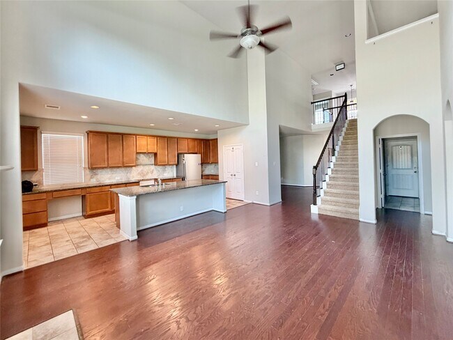 Building Photo - 8002 Mesquite Hill Ln