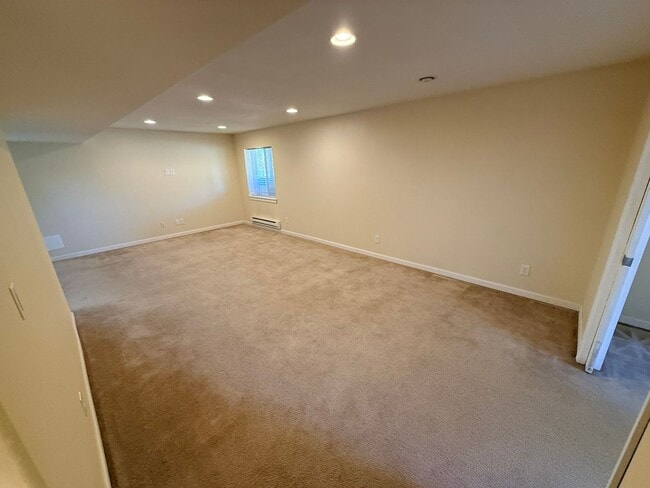 Building Photo - Modern 4-Bedroom Home in Renaissance Neighborhood Near Trails