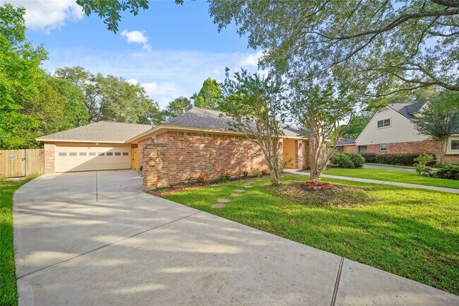 Building Photo - 11804 Westmere Dr