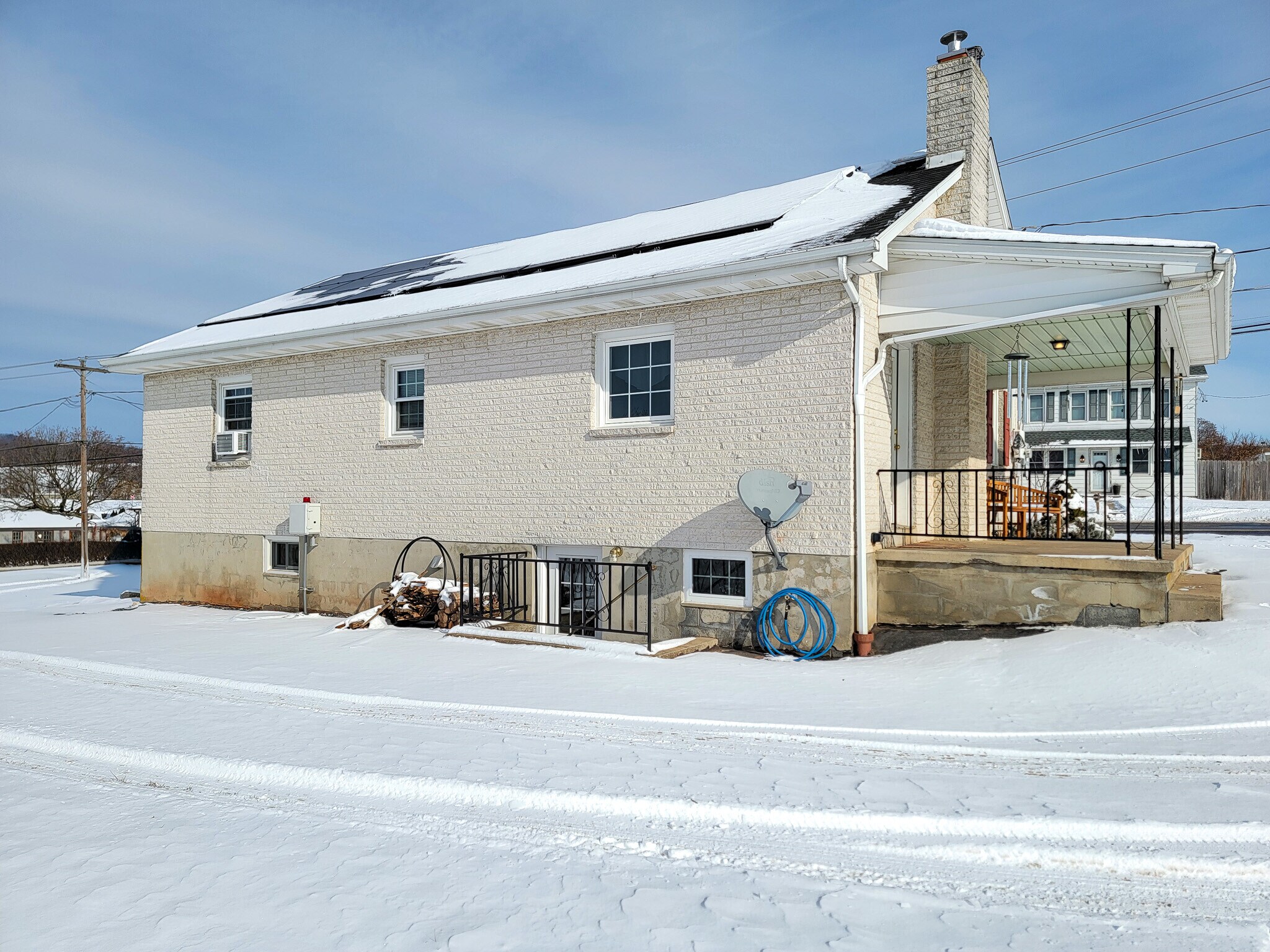 Building Photo - 745 PA-897