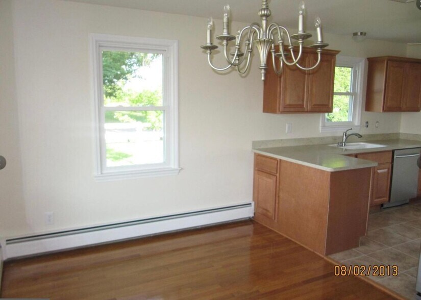 Building Photo - 41665 Tudor Hall Rd