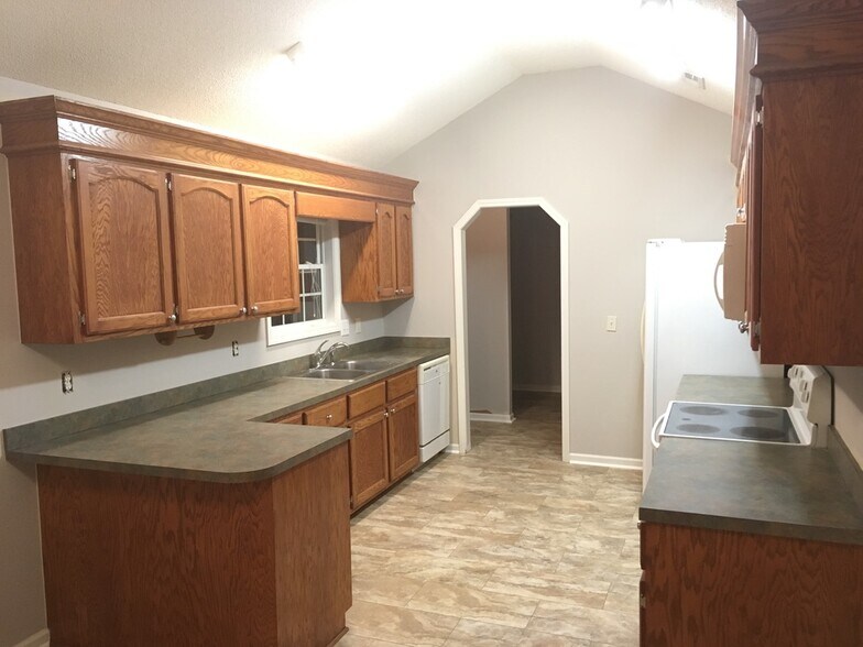 Building Photo - 3511 Drayton Dr