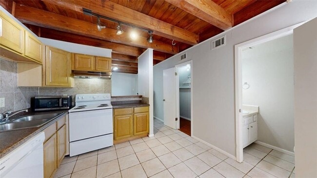 Building Photo - 2312 Auburn Ct