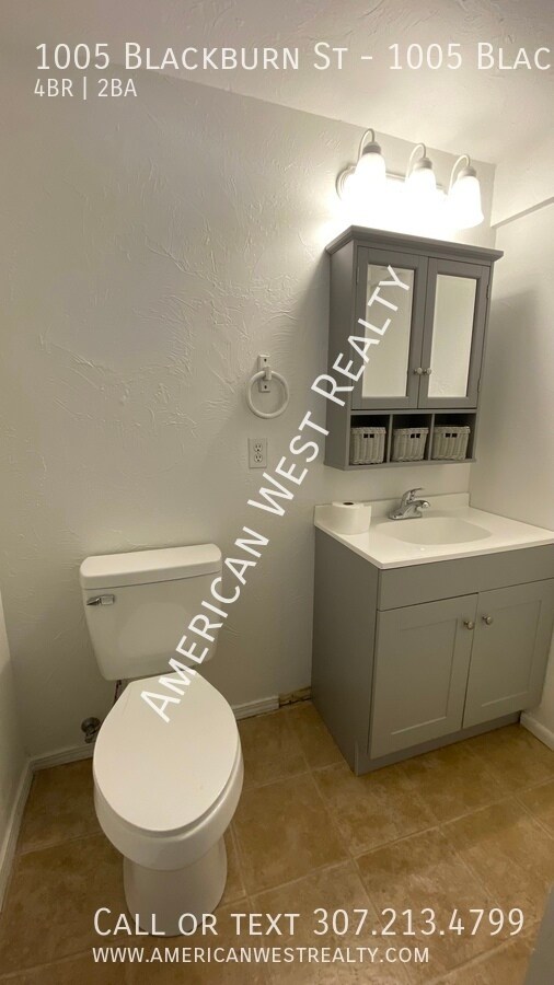 Building Photo - 1005 Blackburn St