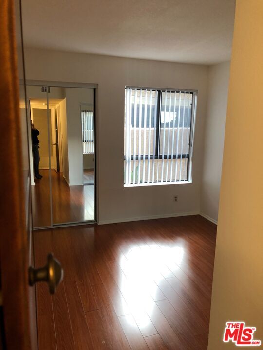 Building Photo - 22100 Burbank Blvd
