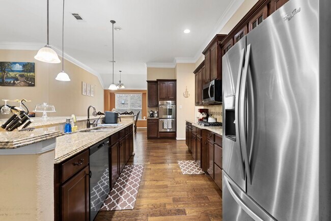 Building Photo - 13306 Misting Falls Ln