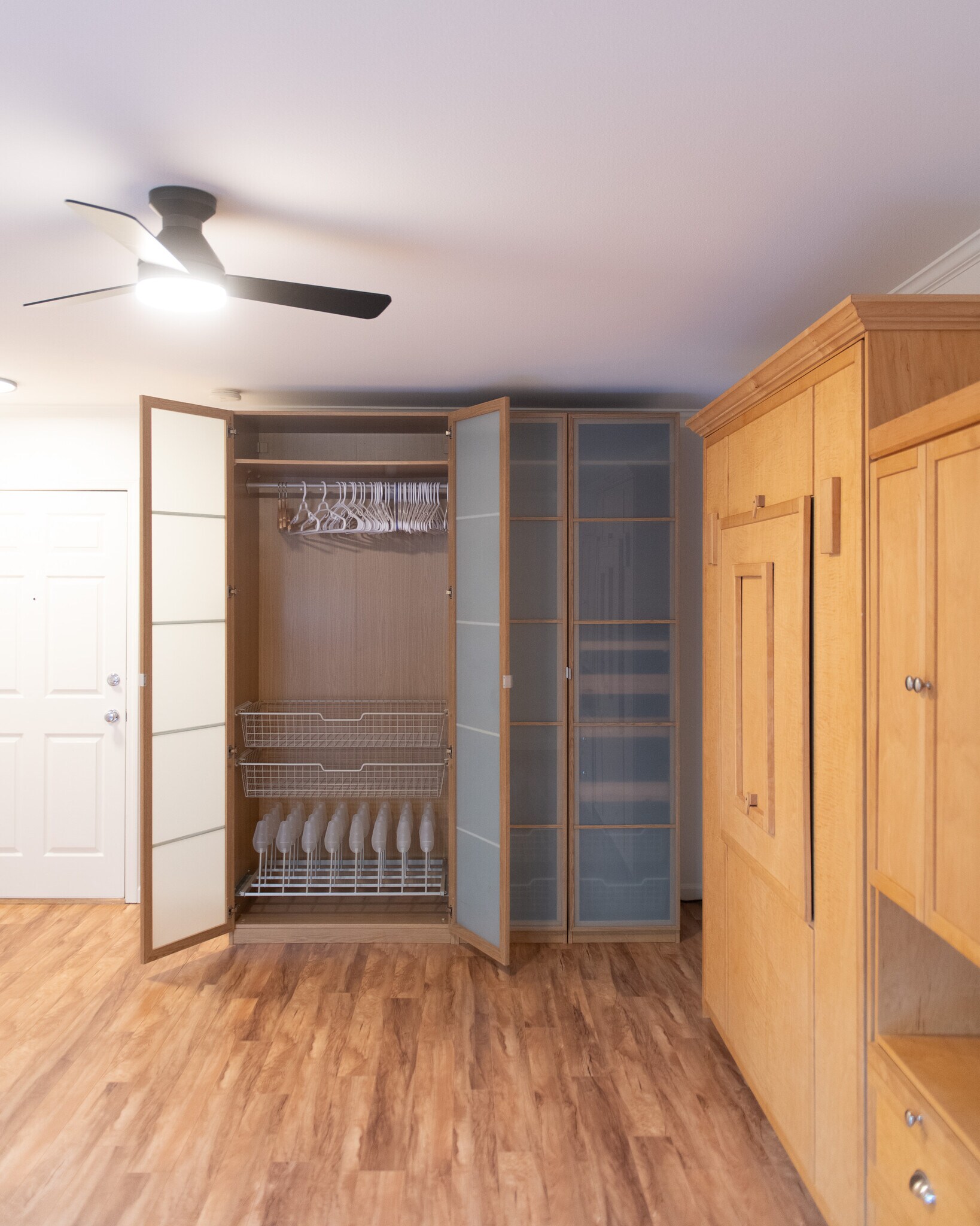 Storage cabinet - 701 NE 28th Ave