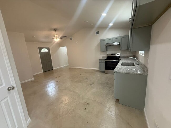 Building Photo - 4508 Chamberlain