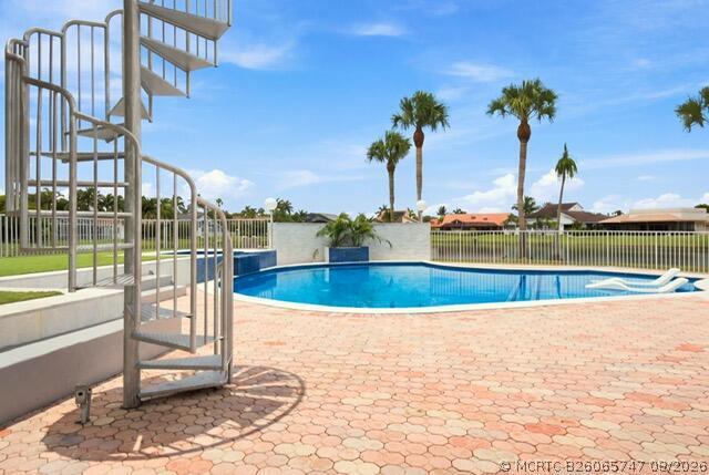 Building Photo - 8709 Banyan Ct