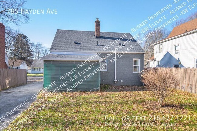 Building Photo - 785 Hayden Ave