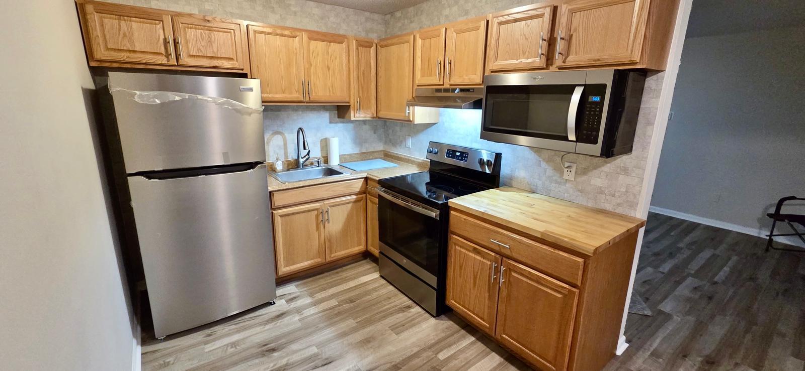 Kitchen (duh lol) - 9 Par Haven Dr