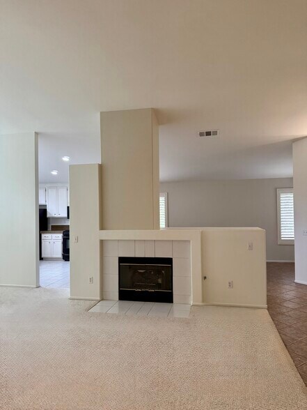 Building Photo - 2471 Marigold Way
