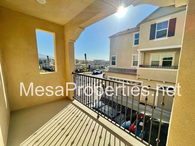 Building Photo - 1709 Cedar Tree Pl