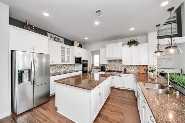 Building Photo - 4834 Avalon Plantation Dr