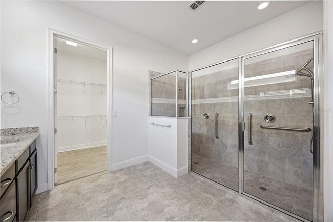 Building Photo - 5013 E Fountainwood Dr