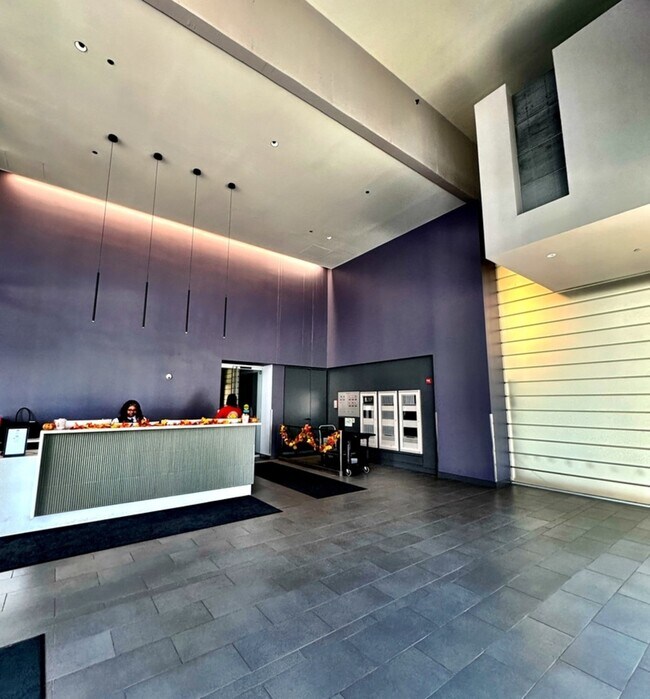 Building Photo - 235 W Van Buren St