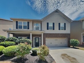 Building Photo - 1048 Regency Dr NW