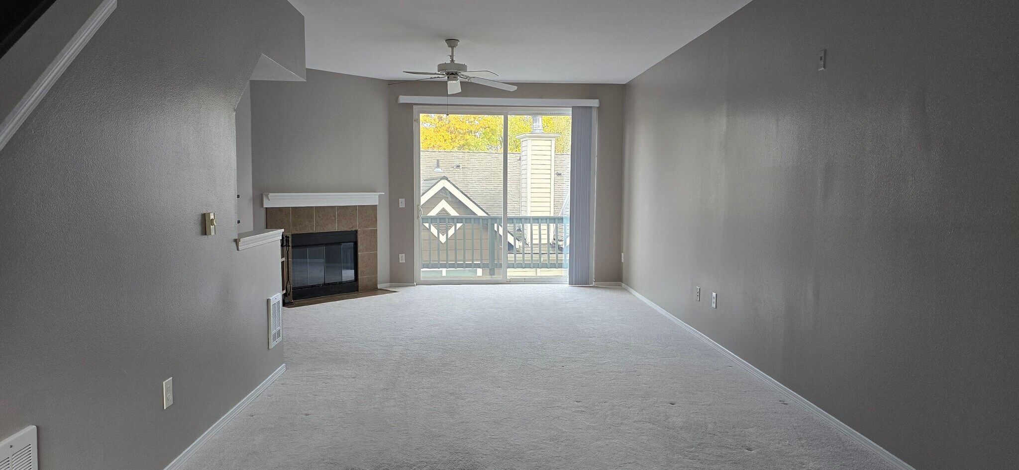 Living room - 3116 164th St SW