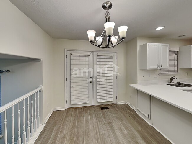 Building Photo - 957 W 1200 S