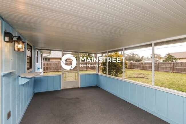 Building Photo - 3 Bedroom Pet-Friendly Home in PALM BAY, FL with Main Street Renewal