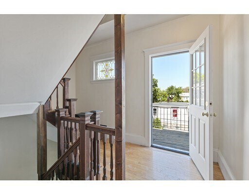Building Photo - 8 Greylock Rd