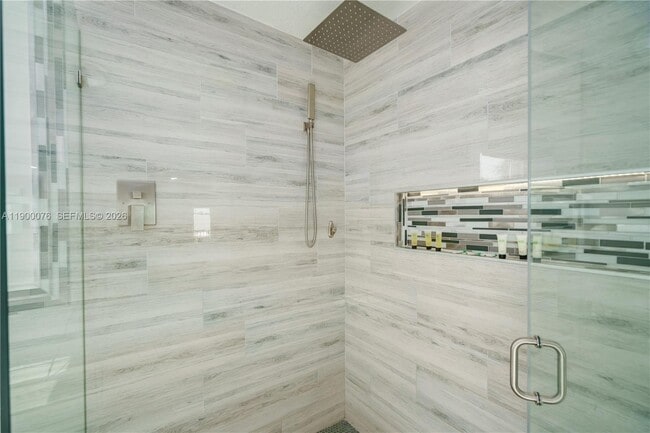 Building Photo - 474 Peninsula Dr