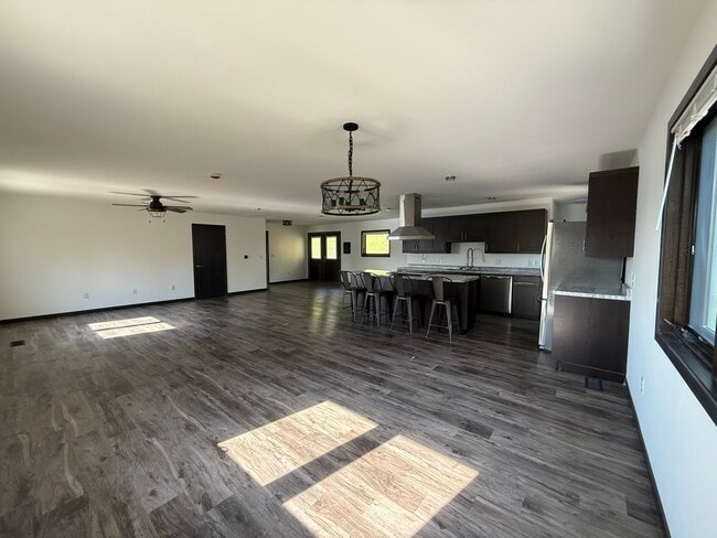 Building Photo - 24859 2nd St